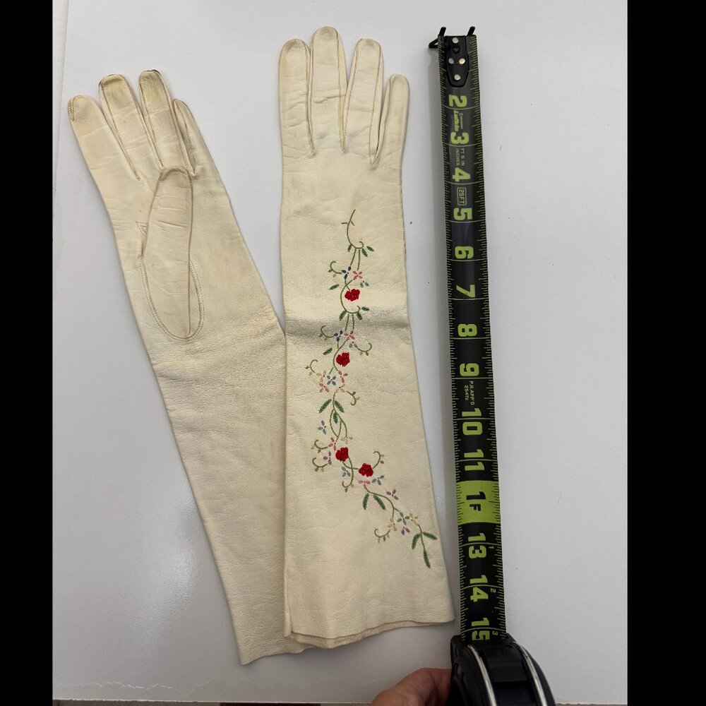 Very vintage long white embroidered gloves
